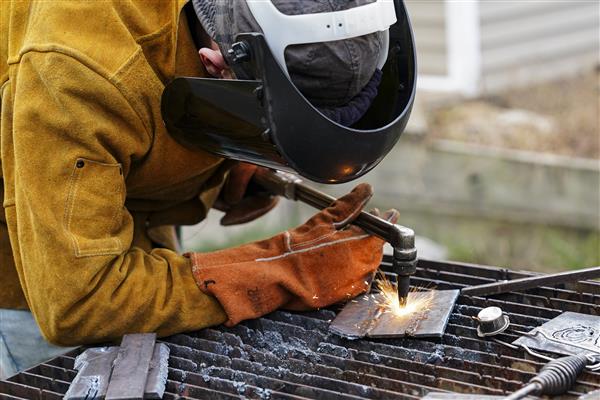WELDING TECHNOLOGY student welding